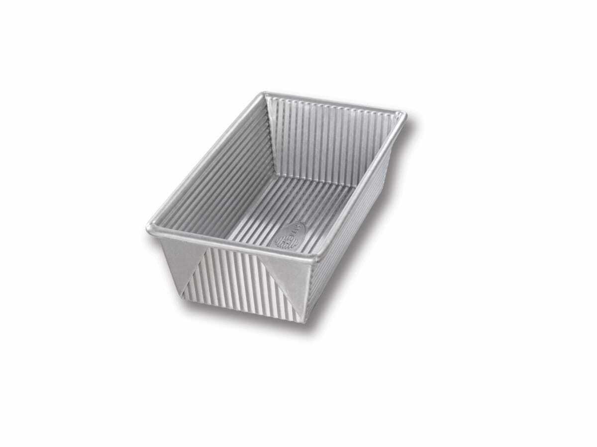 USA Pan Bakeware Pullman Loaf Pan with Cover, 13 x 4 inch, Nonstick & Quick  Release Coating, Made in the USA from Aluminized Steel and Nonstick